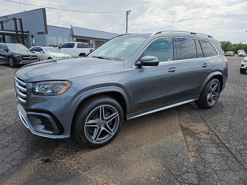 new 2025 Mercedes-Benz GLS 450 car, priced at $94,185