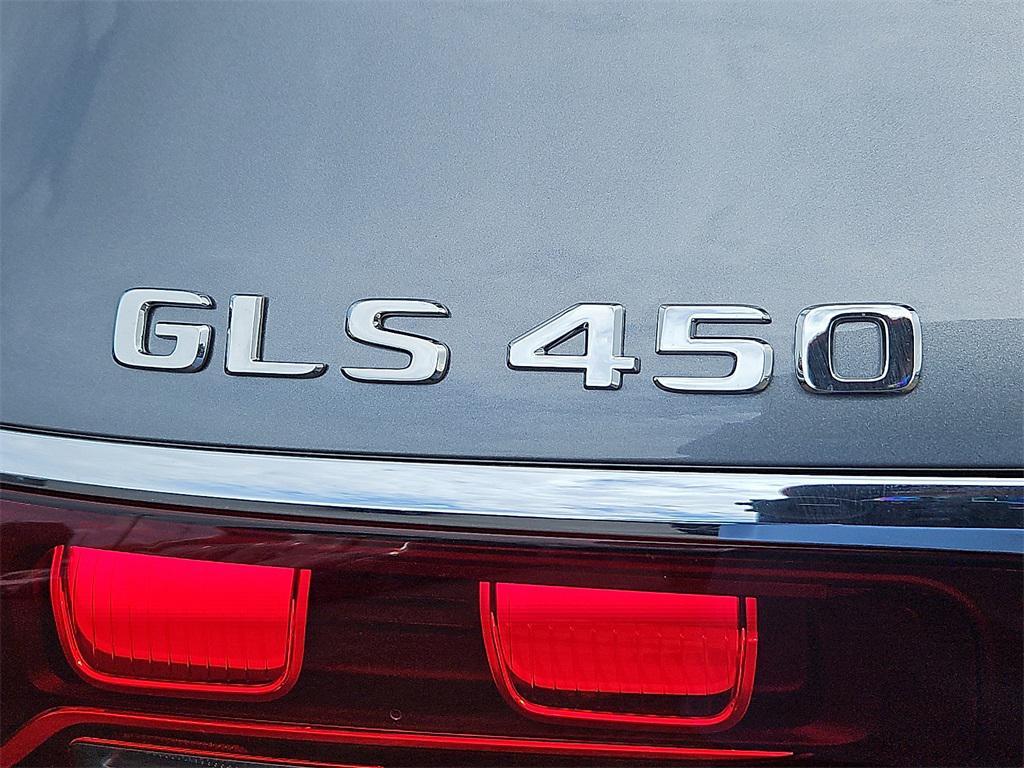 new 2025 Mercedes-Benz GLS 450 car, priced at $94,185