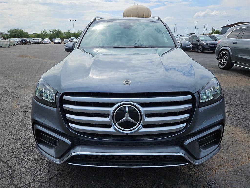 new 2025 Mercedes-Benz GLS 450 car, priced at $94,185