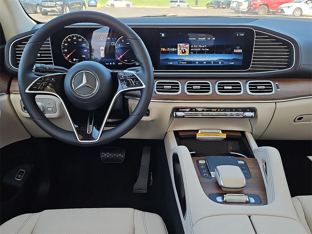 new 2025 Mercedes-Benz GLS 450 car, priced at $90,730