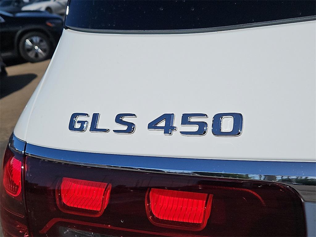 new 2025 Mercedes-Benz GLS 450 car, priced at $90,730