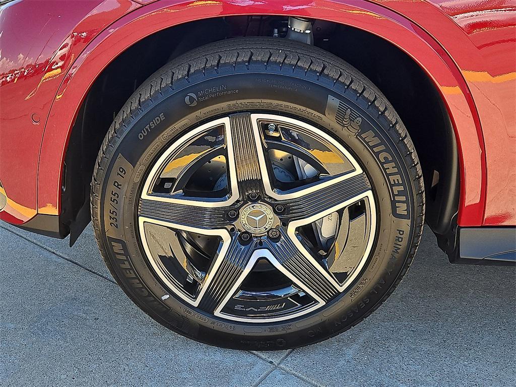 new 2026 Mercedes-Benz GLC 300 car, priced at $67,560