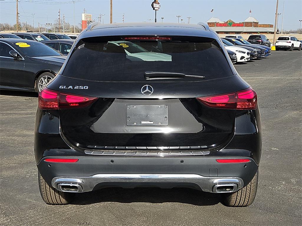 new 2025 Mercedes-Benz GLA 250 car, priced at $44,345