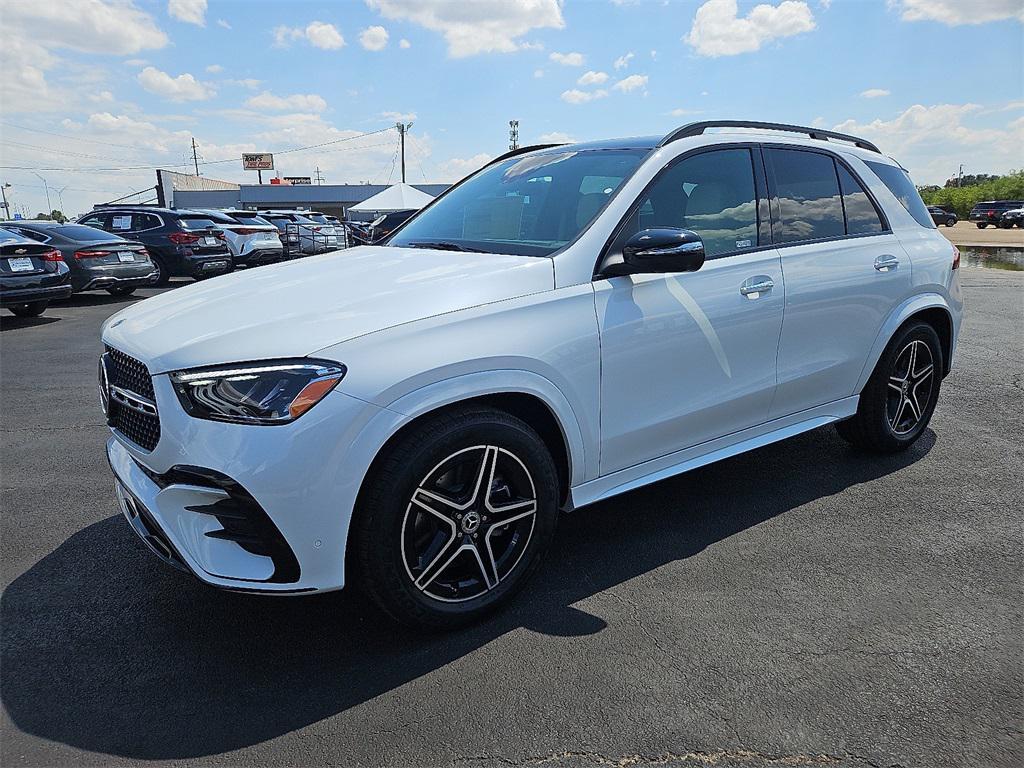 new 2025 Mercedes-Benz GLE 450 car, priced at $84,530
