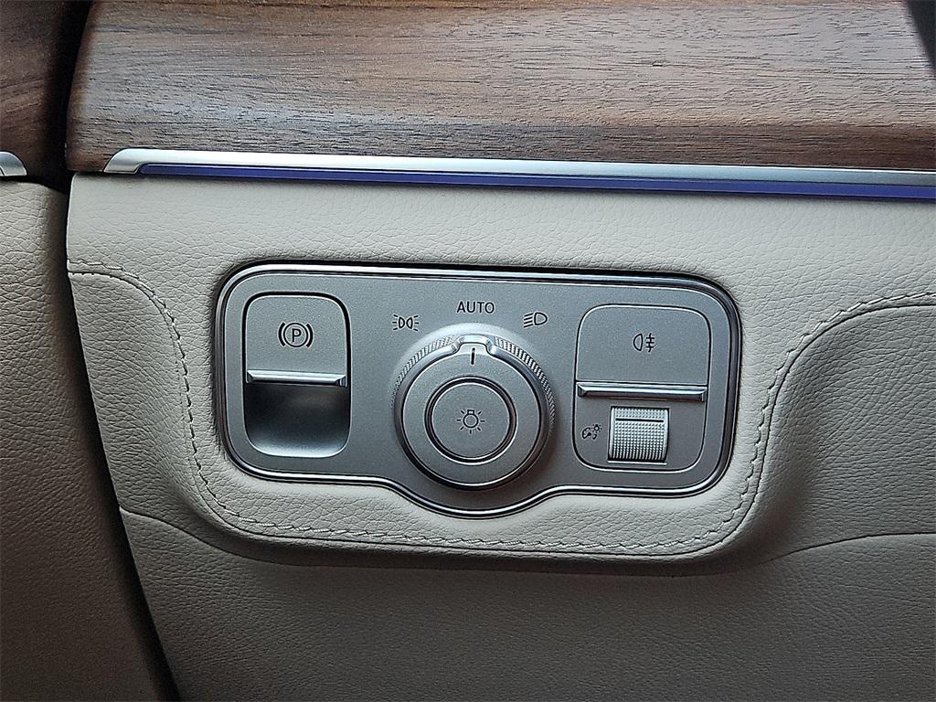 new 2026 Mercedes-Benz GLE 450 car, priced at $95,805