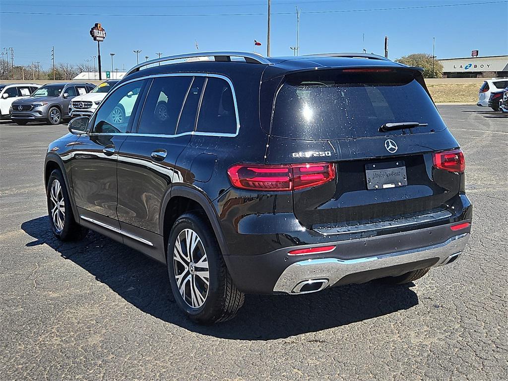 new 2025 Mercedes-Benz GLB 250 car, priced at $48,645