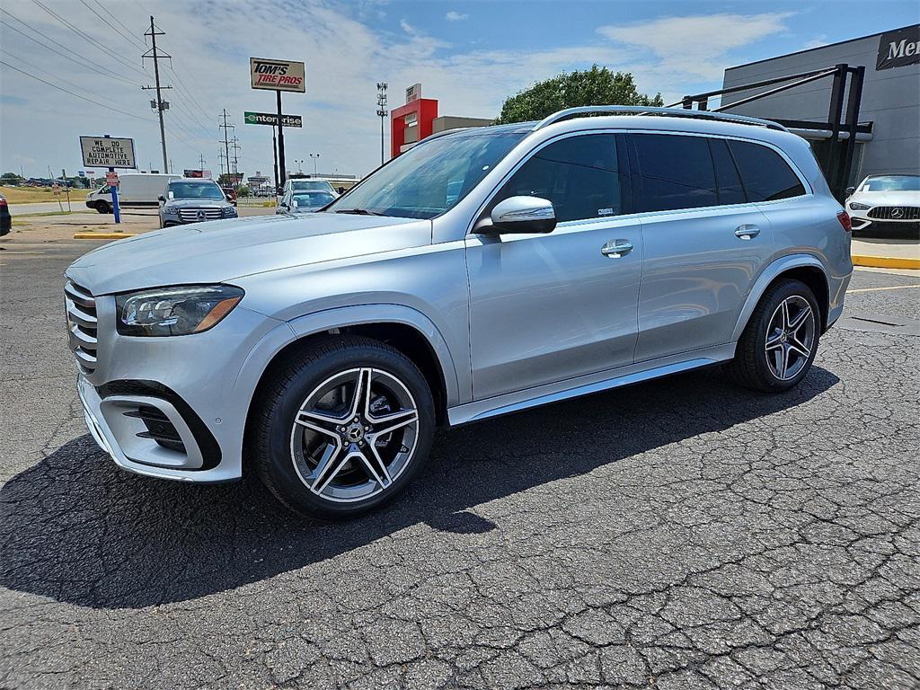 new 2025 Mercedes-Benz GLS 450 car, priced at $95,365