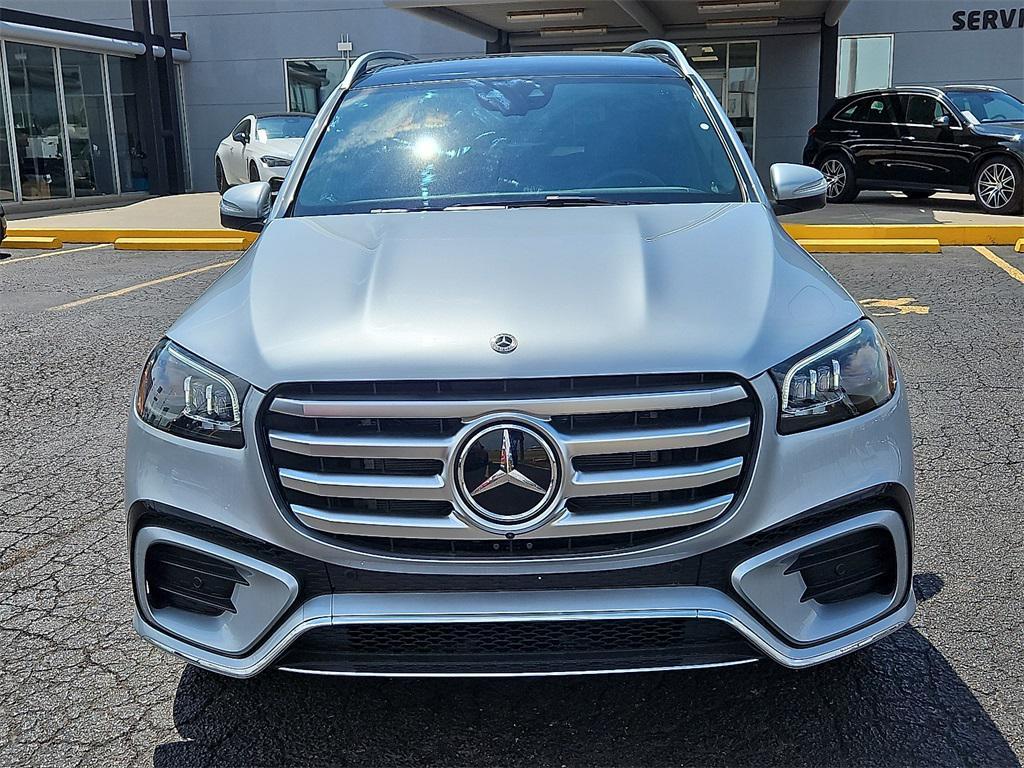new 2025 Mercedes-Benz GLS 450 car, priced at $95,365