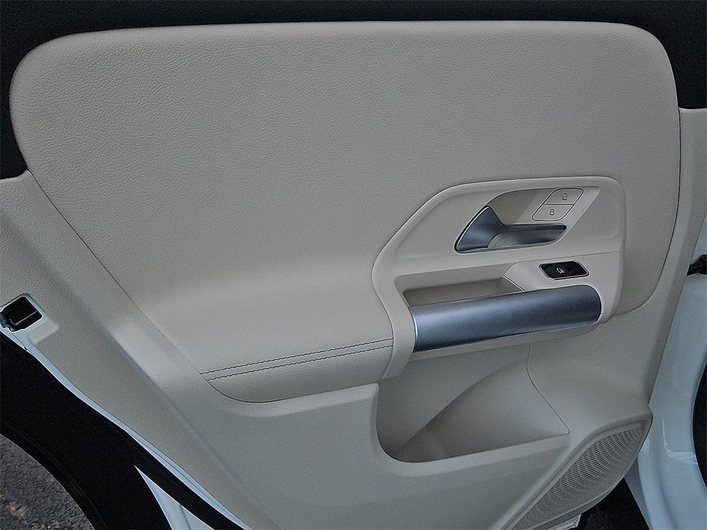 used 2025 Mercedes-Benz GLA 250 car, priced at $40,326