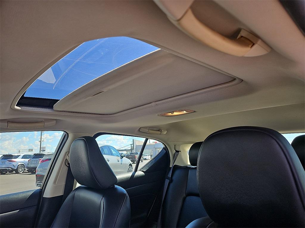 used 2015 Lexus CT 200h car, priced at $12,861