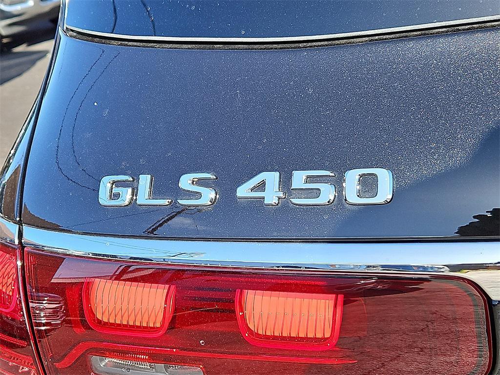new 2025 Mercedes-Benz GLS 450 car, priced at $96,585