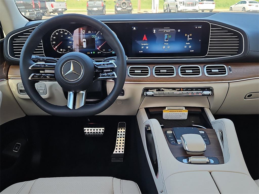 new 2025 Mercedes-Benz GLS 450 car, priced at $96,585