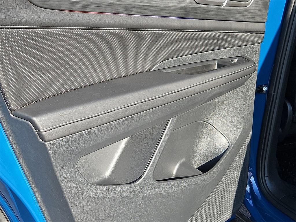 used 2025 Volkswagen Atlas Cross Sport car, priced at $34,199