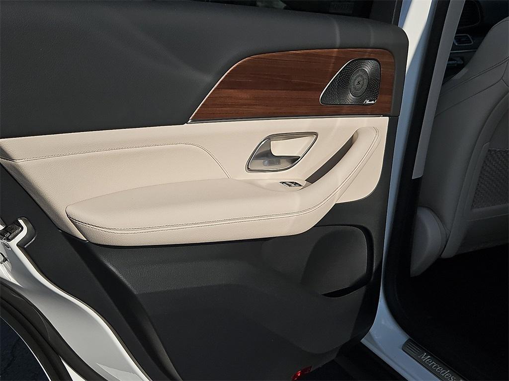 new 2026 Mercedes-Benz GLE 350 car, priced at $69,860