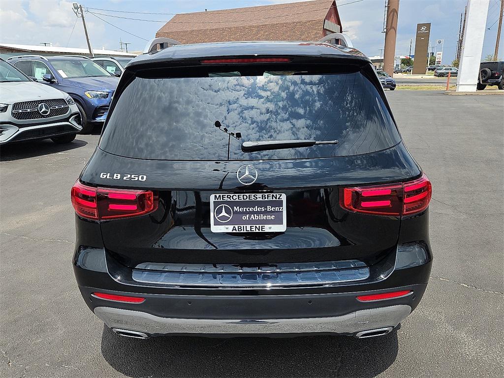 new 2025 Mercedes-Benz GLB 250 car, priced at $49,420