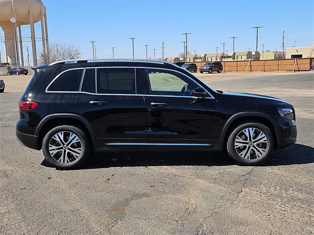 new 2025 Mercedes-Benz GLB 250 car, priced at $48,645