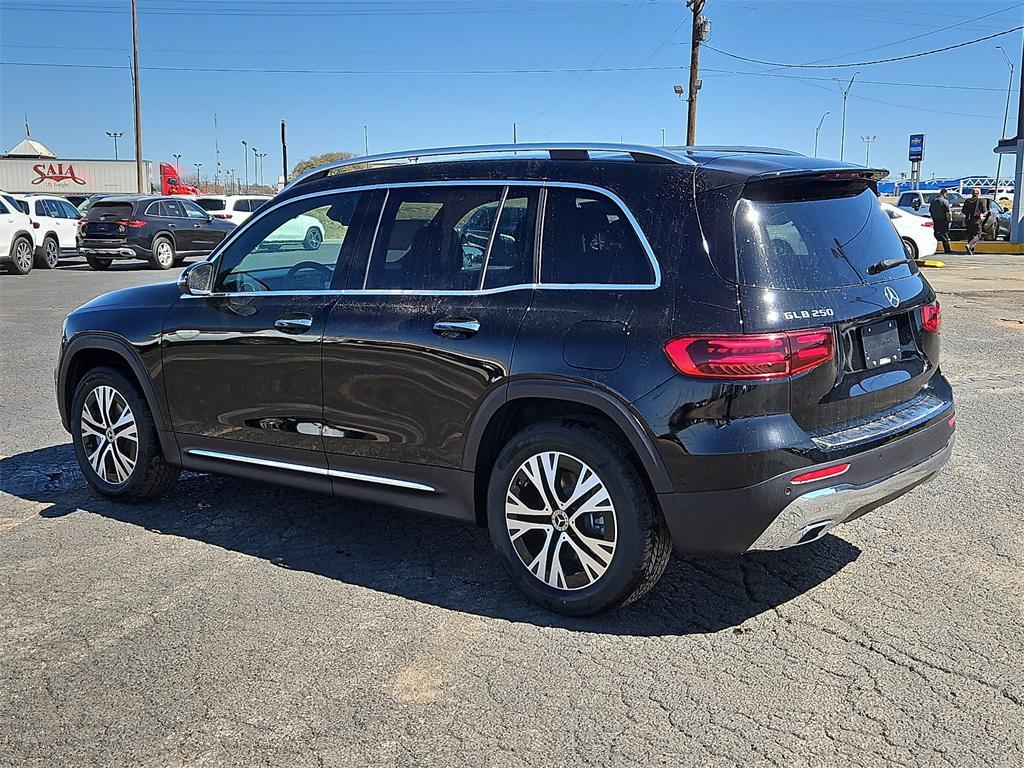 new 2025 Mercedes-Benz GLB 250 car, priced at $48,645