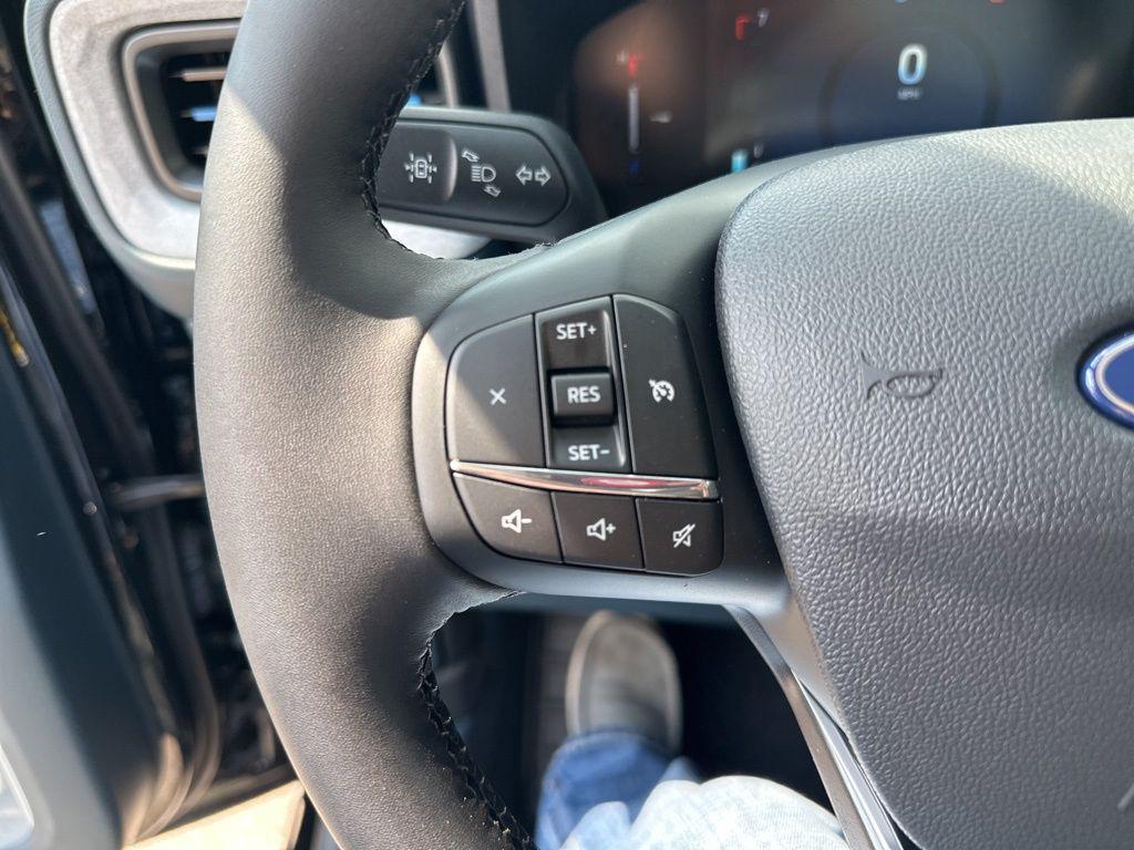 new 2025 Ford Maverick car, priced at $32,808