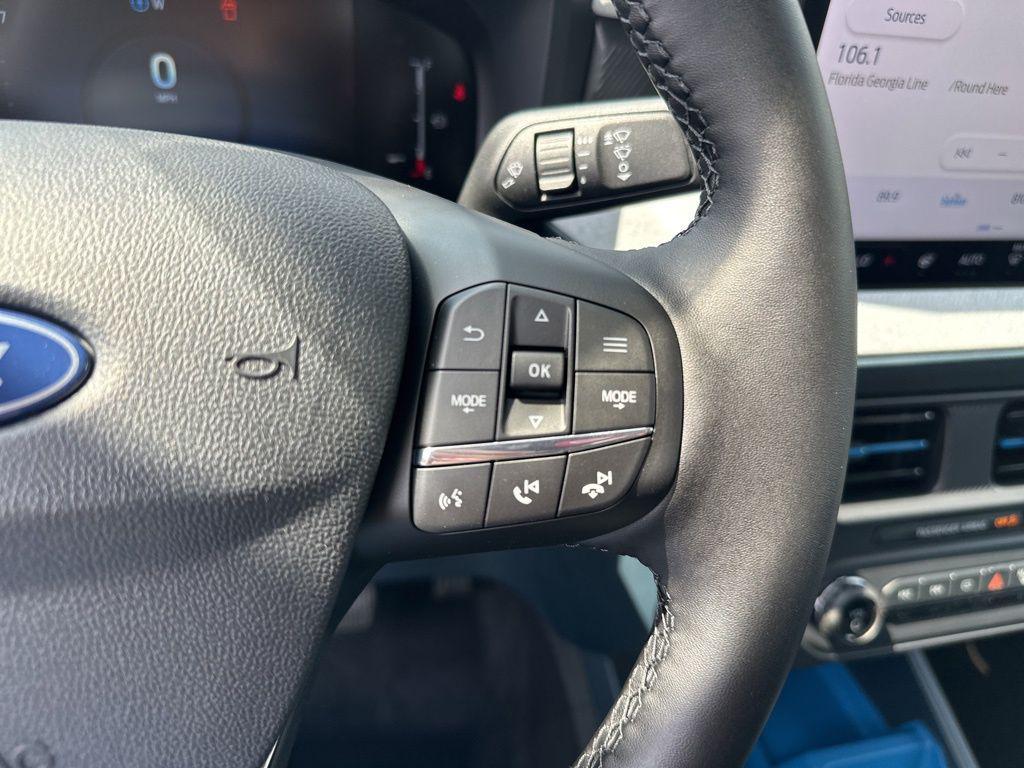 new 2025 Ford Maverick car, priced at $32,808