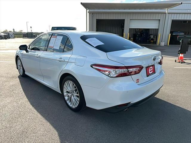 used 2018 Toyota Camry Hybrid car, priced at $17,407