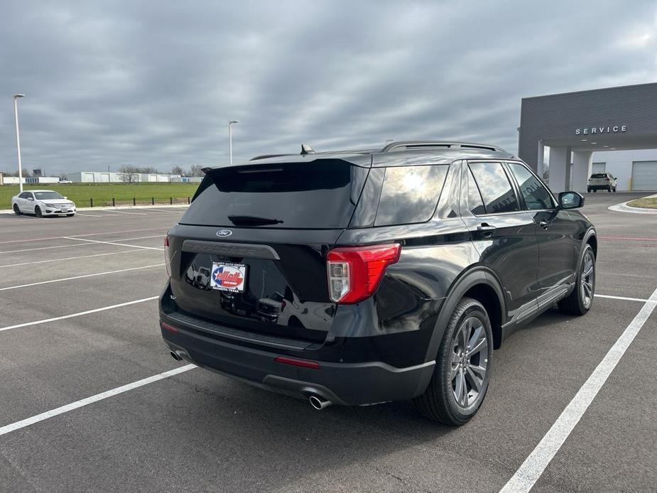 new 2024 Ford Explorer car, priced at $44,985