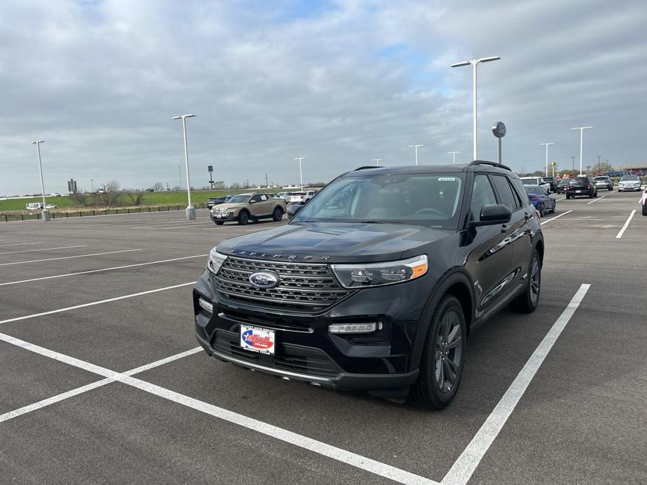 new 2024 Ford Explorer car, priced at $44,985