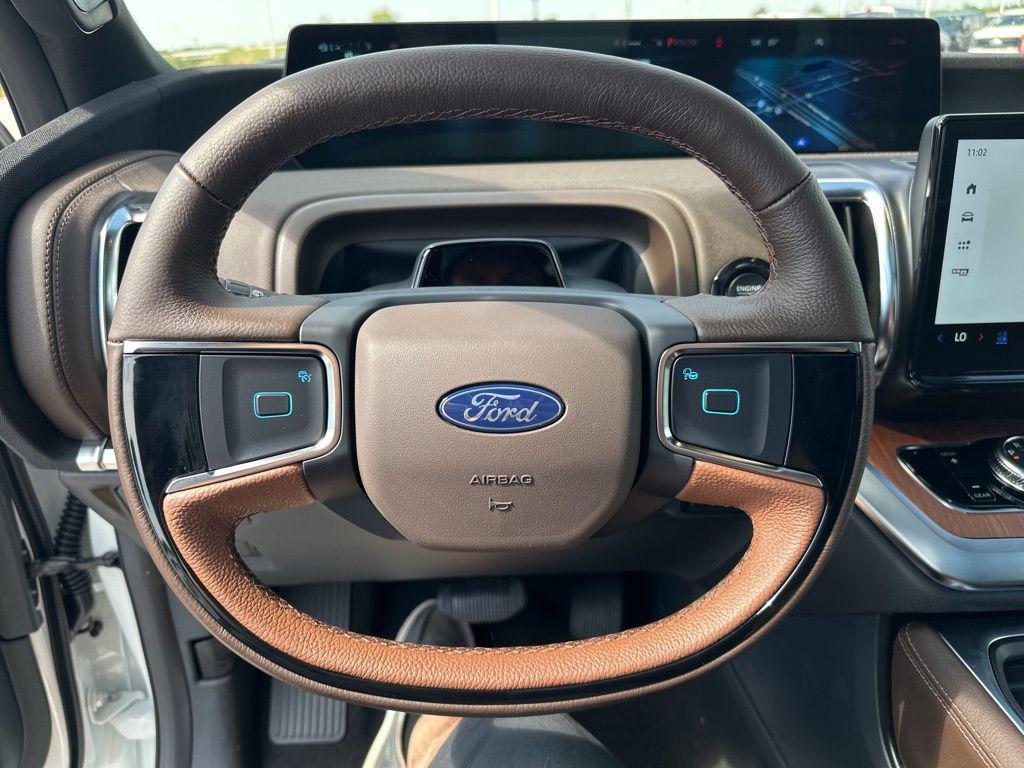 new 2025 Ford Expedition car, priced at $85,225