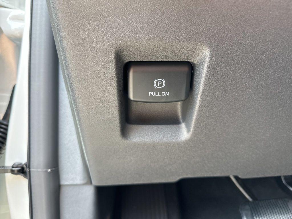 new 2025 Ford Expedition car, priced at $85,225