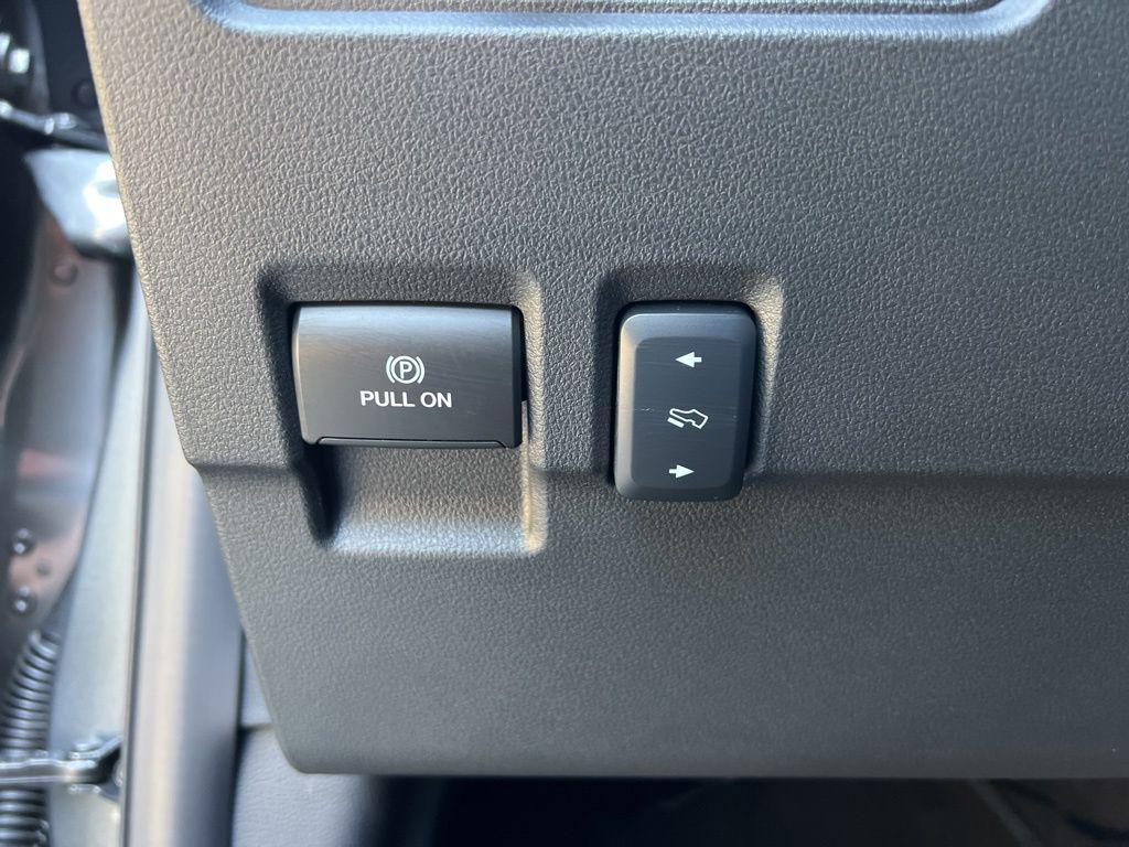new 2025 Ford F-250 car, priced at $70,688