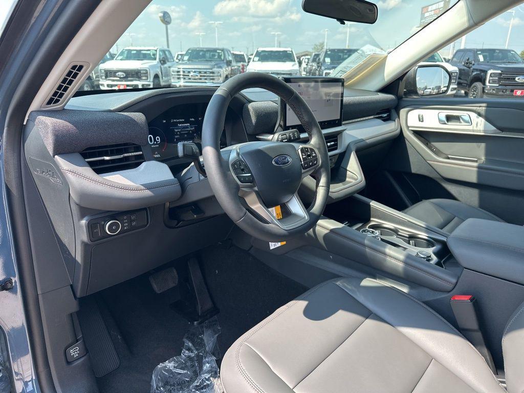 new 2025 Ford Explorer car, priced at $46,160