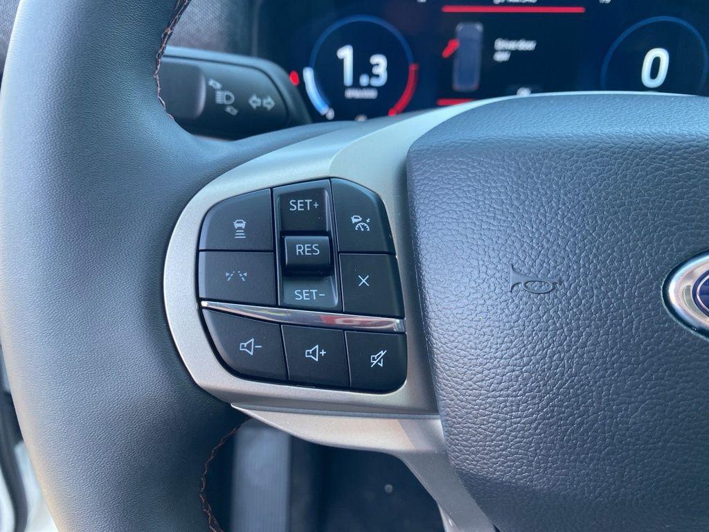 new 2025 Ford Explorer car, priced at $46,460
