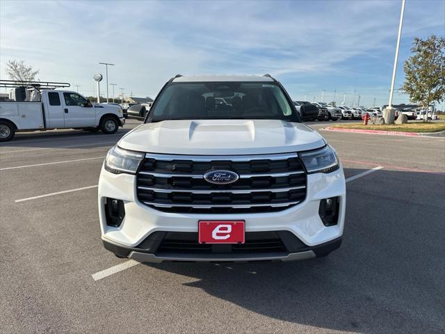 new 2025 Ford Explorer car, priced at $40,605