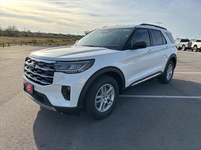 new 2025 Ford Explorer car, priced at $40,605