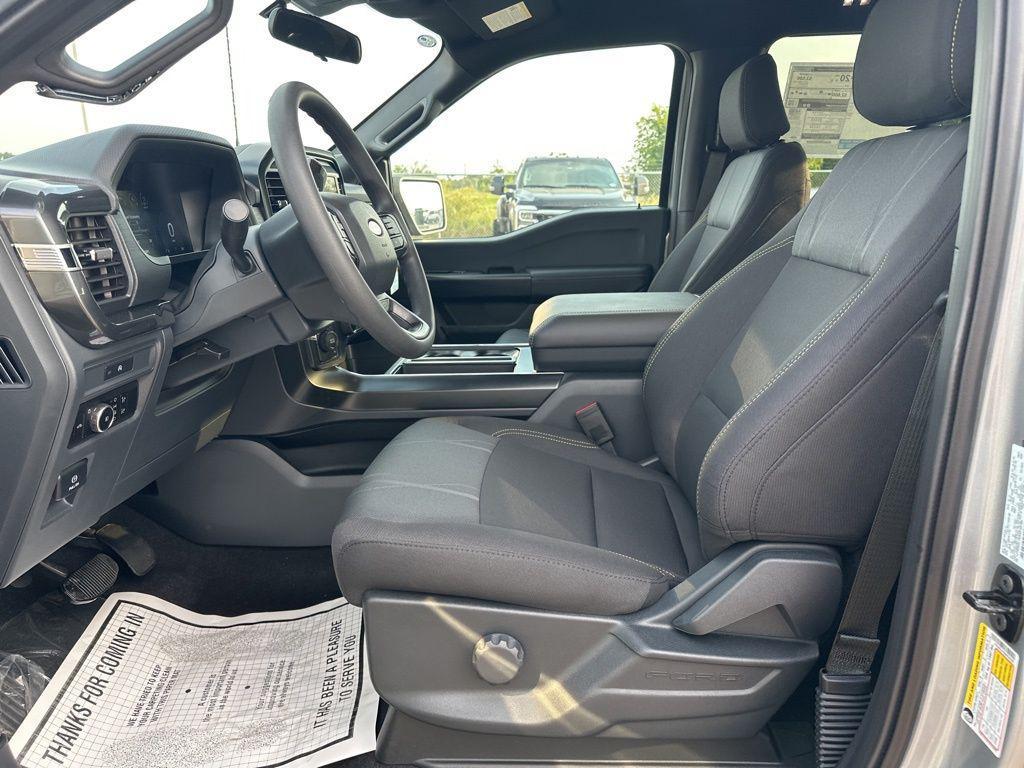 new 2025 Ford F-150 car, priced at $52,020