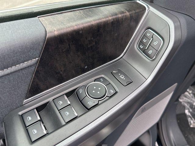 new 2025 Ford F-250 car, priced at $73,254