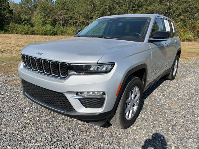 used 2022 Jeep Grand Cherokee car, priced at $28,594