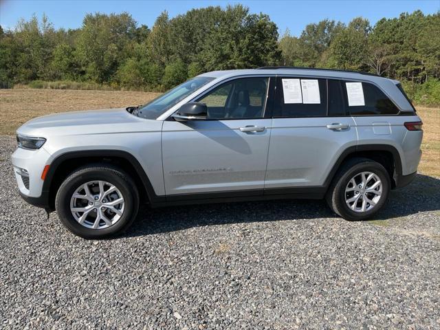 used 2022 Jeep Grand Cherokee car, priced at $28,594