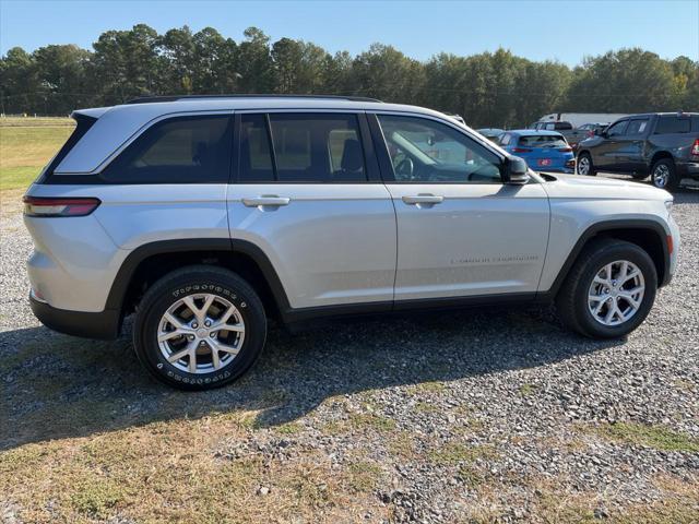 used 2022 Jeep Grand Cherokee car, priced at $28,594