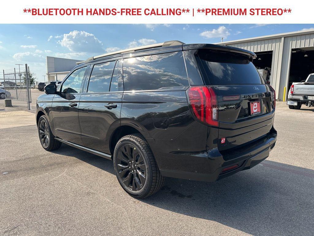 new 2025 Ford Expedition car, priced at $79,075