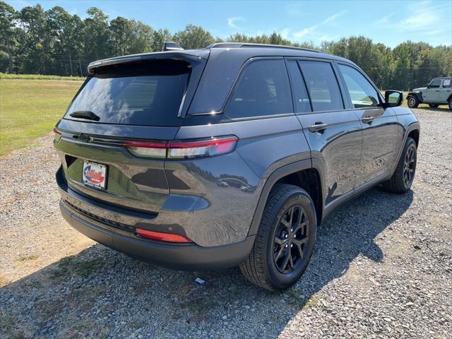 used 2023 Jeep Grand Cherokee car, priced at $33,999