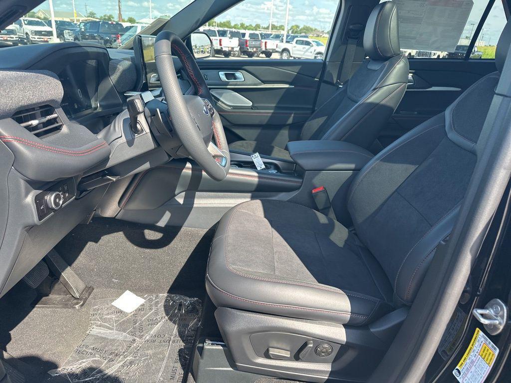 new 2025 Ford Explorer car, priced at $53,611