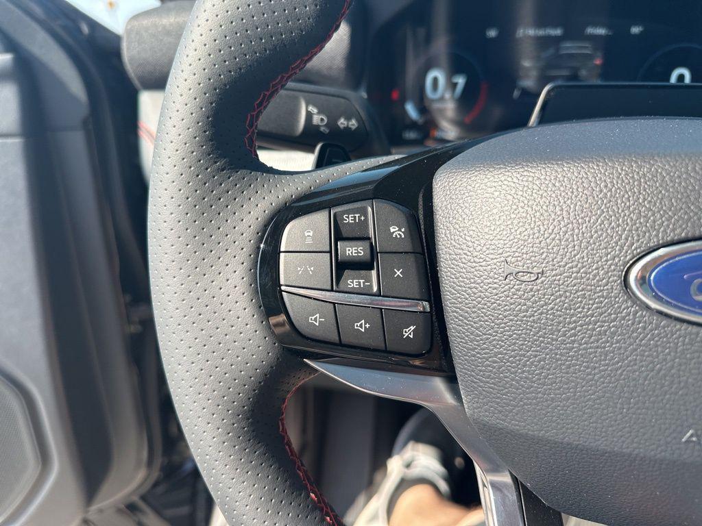 new 2025 Ford Explorer car, priced at $53,611
