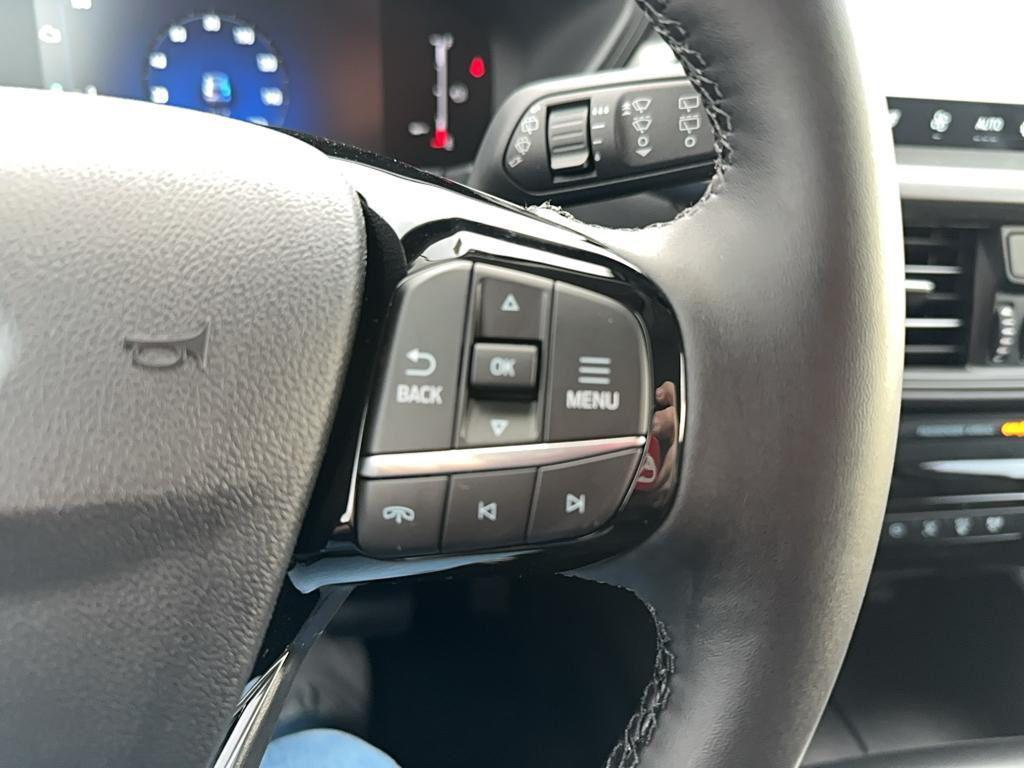 new 2025 Ford Escape PHEV car, priced at $32,418