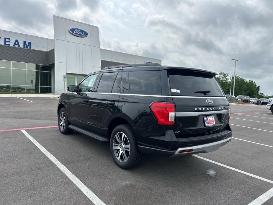 new 2024 Ford Expedition car, priced at $63,984