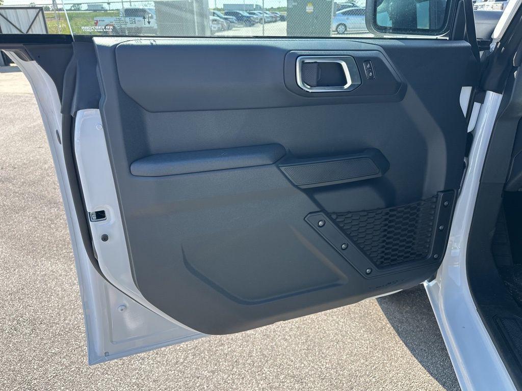 new 2025 Ford Bronco car, priced at $40,598