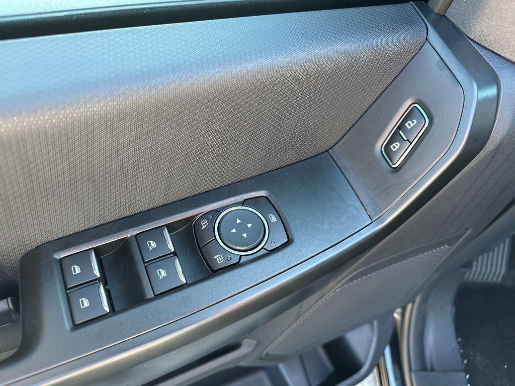 new 2025 Ford F-150 car, priced at $43,223