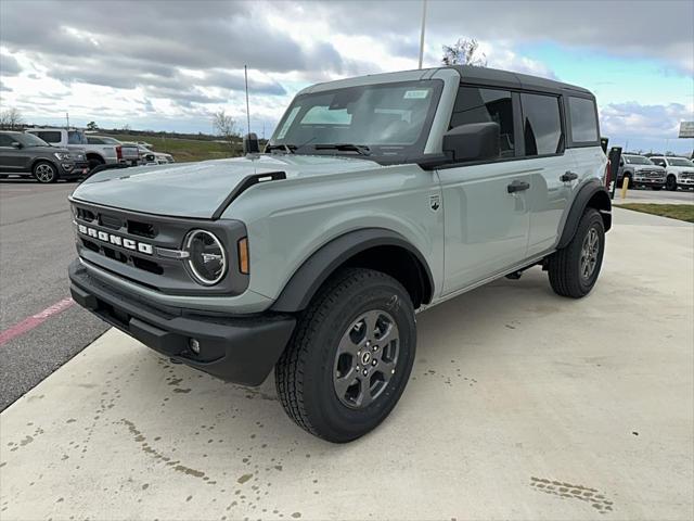 new 2024 Ford Bronco car, priced at $45,326