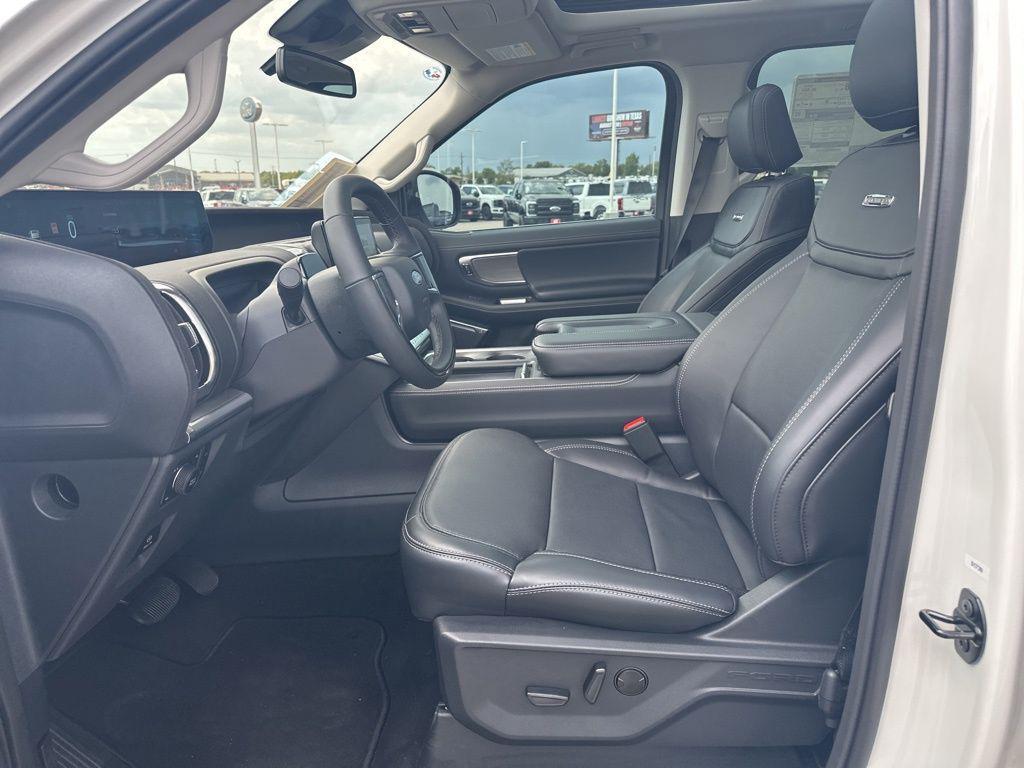 new 2025 Ford Expedition Max car, priced at $81,750