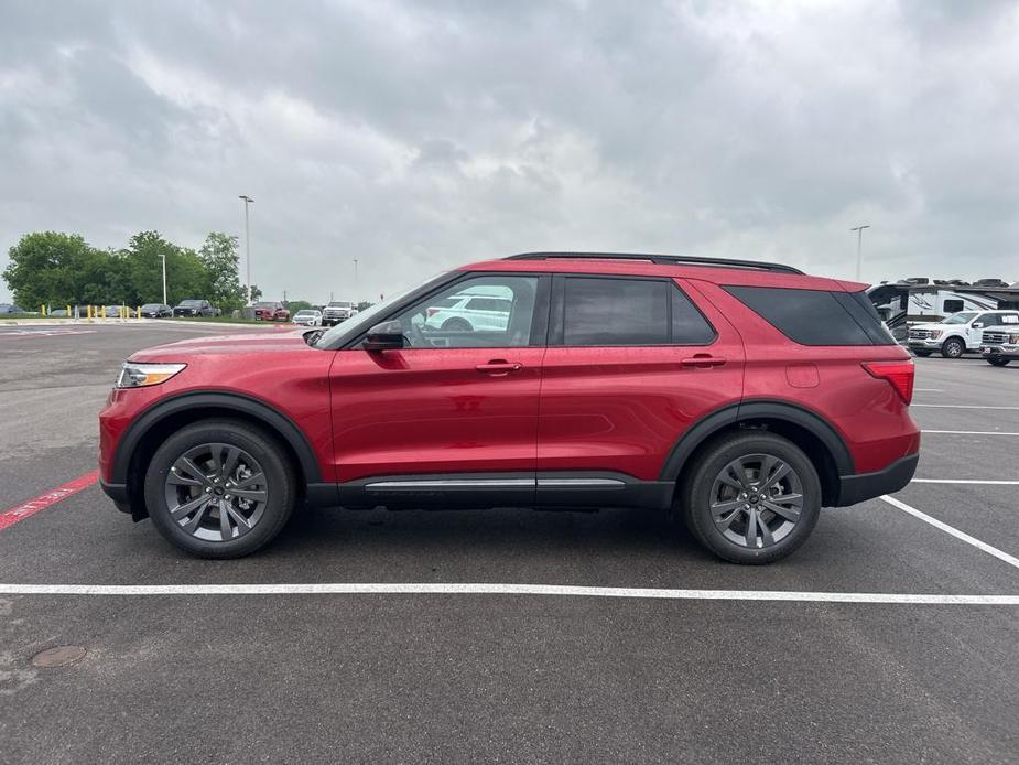 new 2024 Ford Explorer car, priced at $42,980