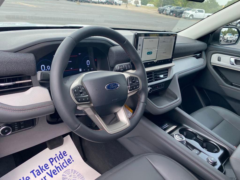 new 2025 Ford Explorer car, priced at $45,665